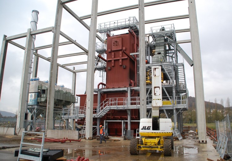 montaggio caldaia biomassa